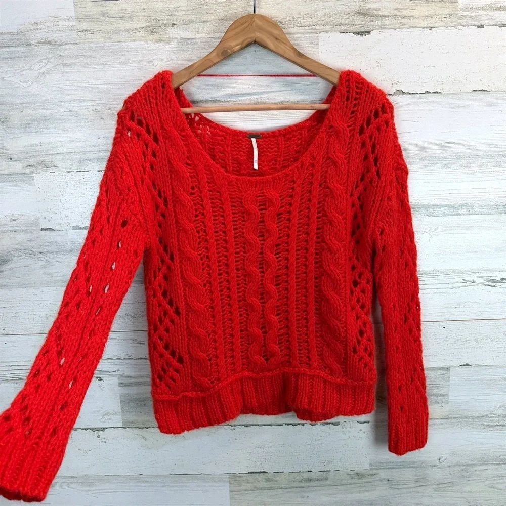 Free People details 	•	brand